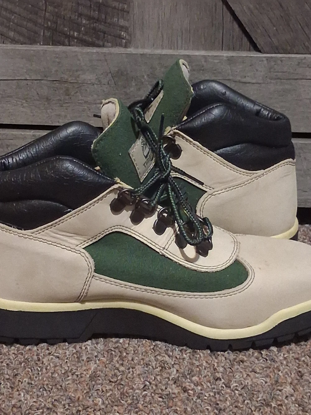 Timberland Boys 4.5 / 6 Women Beige and Green Waterproof Field Boots